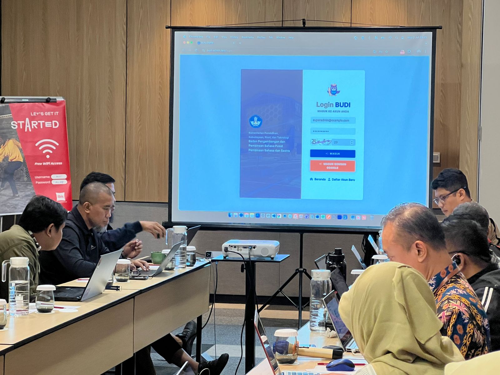 Sosialisasi Pemapran Input Buku Digital