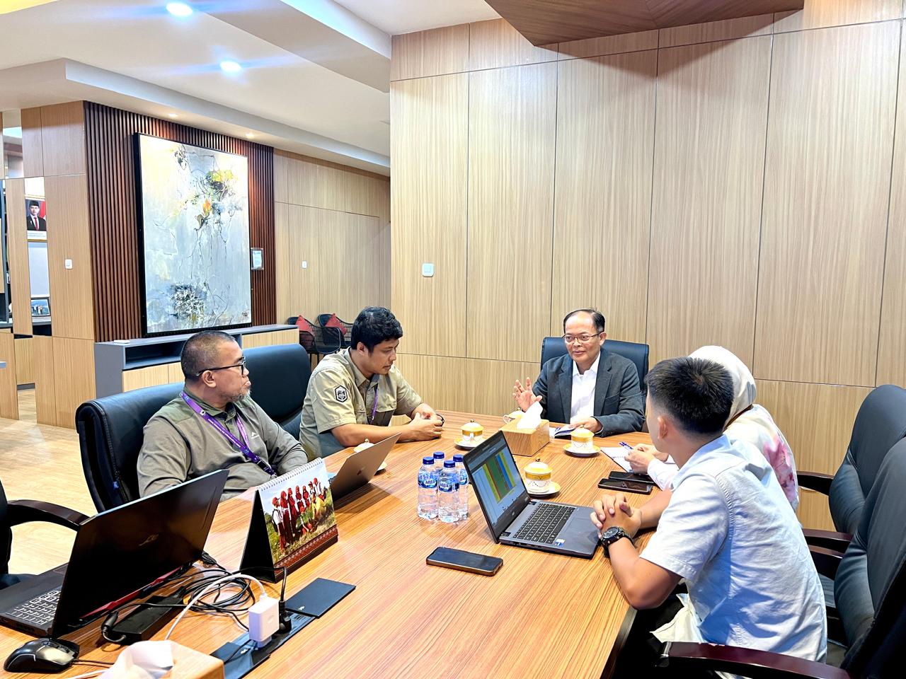 Rapat  dengan Kepala Badan Pengembangan dan Pembinaan Bahasa Kemendikdasmen